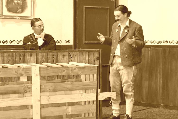 2. Akt_Entführung_2. Akt_Identität_DSC_3284_Amtsgericht