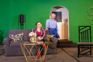 DSC_3507_Szene_Wahnsinn_rotes_Kleid