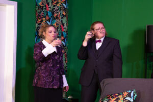 DSC_3614_Szene_Wahnsinn_rotes_Kleid